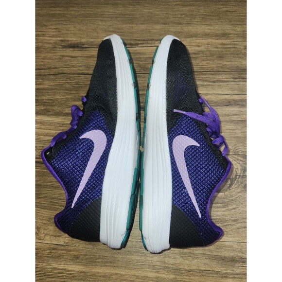 Nike Women's Revolution 3 Running Shoes. Black/Purple; Size US 11 - Picture 6 of 16